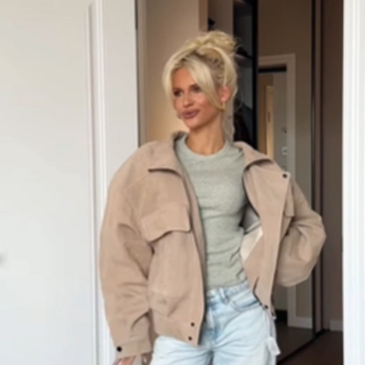 Damen Oversize Wildlederoptik Jacke mit Pattentaschen und Stehkragen Echoarchiv