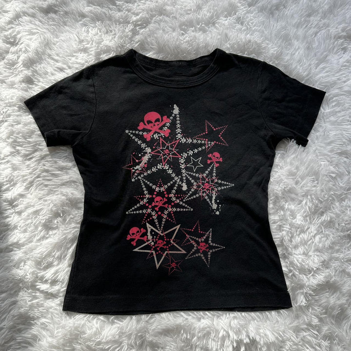 Damen T-Shirt mit kreativem Skull-Design und auffälligem Sternen-Print Echo Archiv