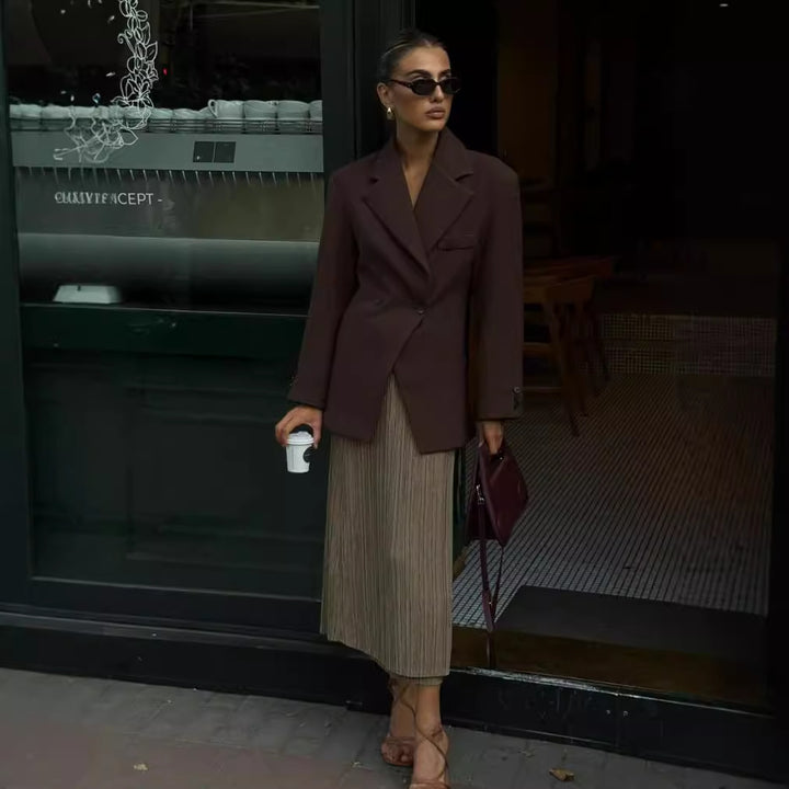Damen nan oversized Longblazer mit kastigem Schnitt Reverskragen und verdeckter Brustpaspel Echo Archiv