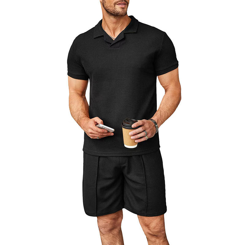 Herren Polo-Shirt mit strukturiertem Schnitt und passenden Shorts Echoarchiv