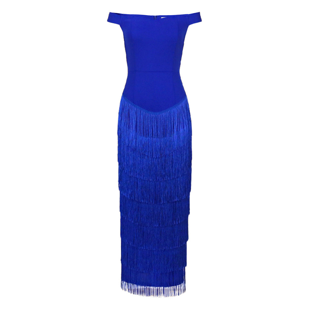 Damen glamouröses Abendkleid mit schulterfreien Rüschen und Fransen Echo Archiv