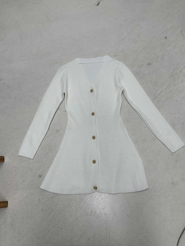 Damen nan tailliertes Strickkleid-Cardigan mit V-Ausschnitt und dekorativen Zierknöpfen Echo Archiv