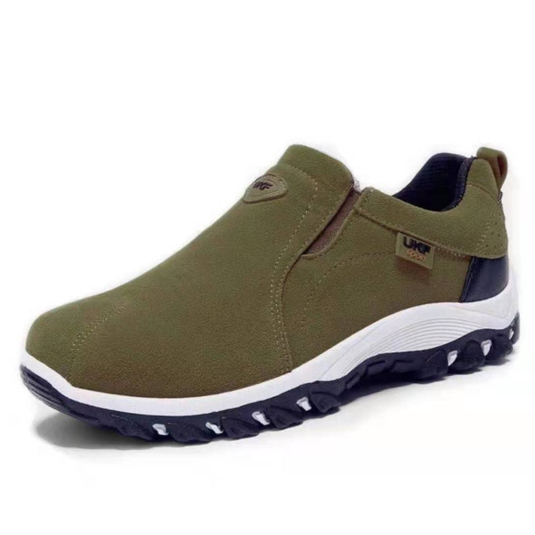 Herren robuste Slip-On-Sneaker aus Velourslederoptik mit elastischen Einsätzen und profilierter Gummilaufsohle – Norré
