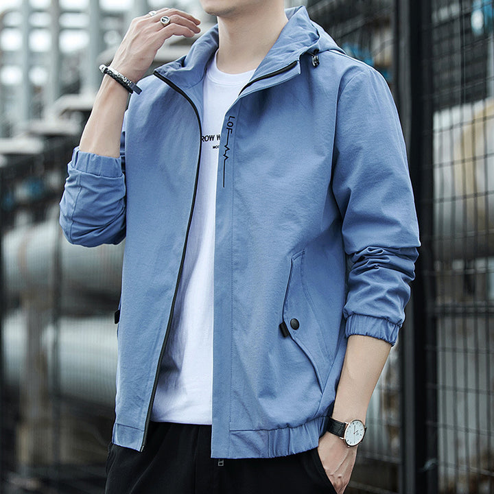 Herren Leichter Kapuzen-Windbreaker im Urban-Minimalstil mit verdecktem Reißverschluss und elastischen Bündchen Echoarchiv