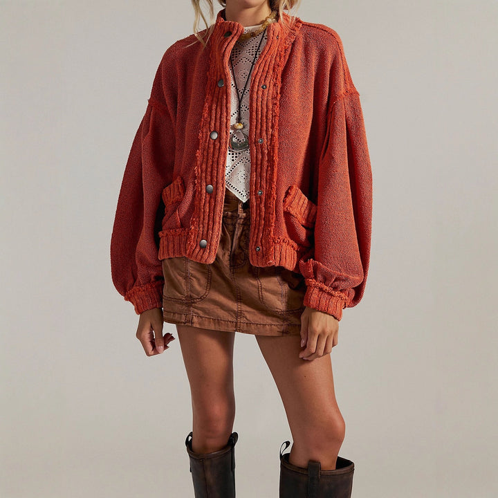 Damen Modische Strickjacke mit Knopfdetails