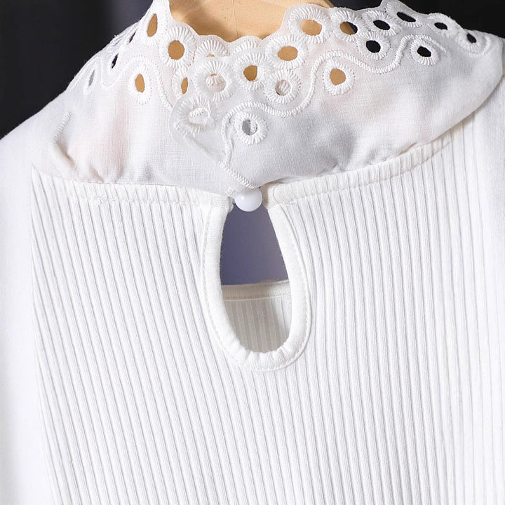 Mädchen Bluse mit voluminösen Tüllärmeln und aufwändigen Blumenstickereien Echo Archiv