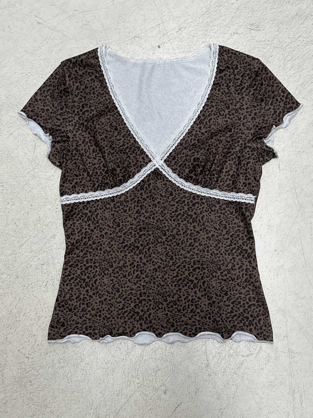 Damen Oberteil mit Leopardenmuster und Spitzendetails Echo Archiv