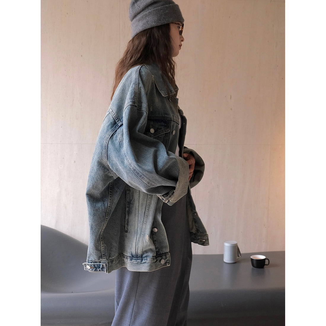 Damen Oversize Vintage-inspirierte Jeansjacke mit Distressed-Details und überschnittener Schulter Echoarchiv