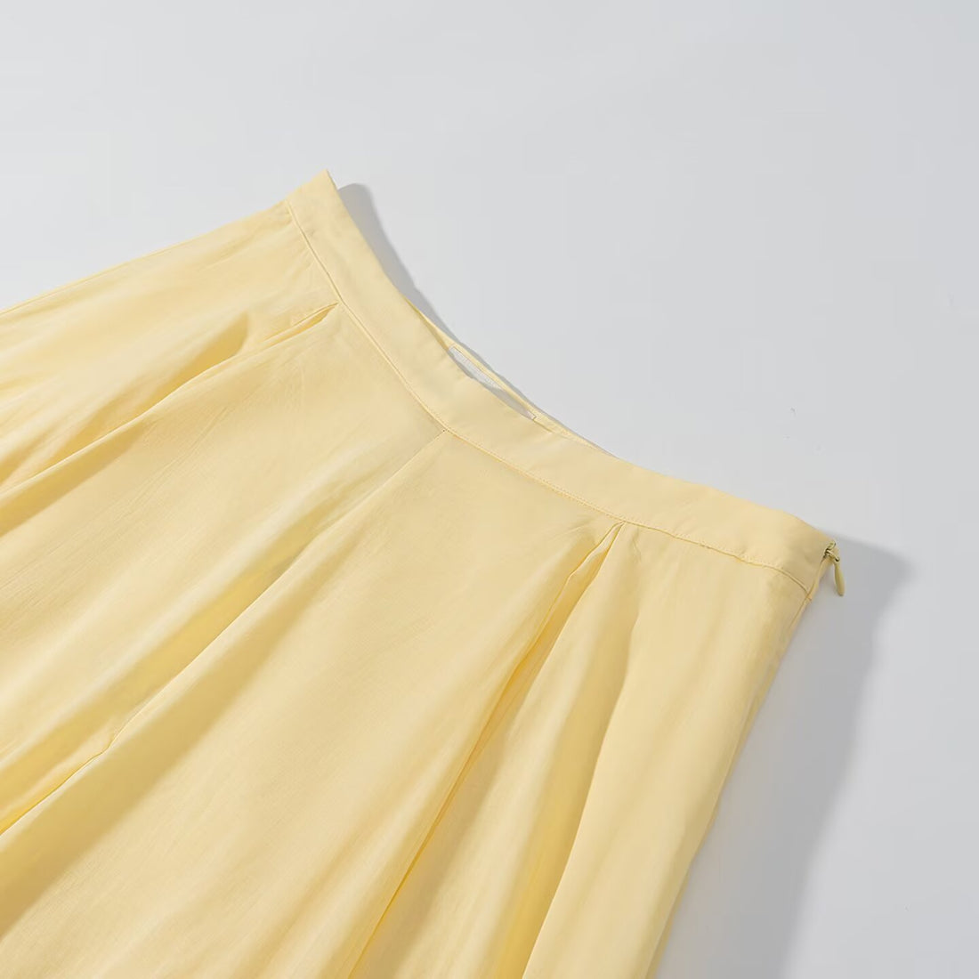 Damen Fließender A-Linien‑Maxirock mit feinen Kellerfalten und hoher Taille Echo Archiv