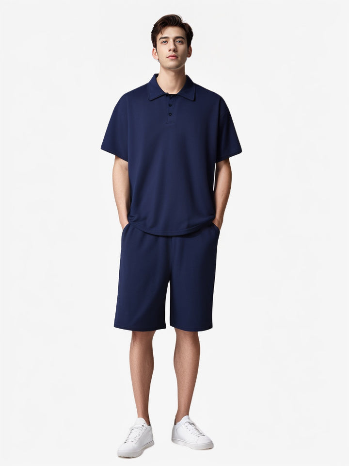 Herren Sportliches Kurzarm-Polo mit passendem Bermuda-Shorts Echoarchiv