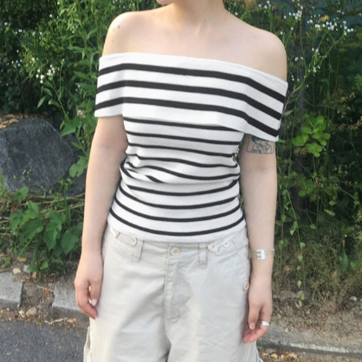 Damen Off-Shoulder Oberteil mit gestreiftem Design und breitem Kragen Echo Archiv