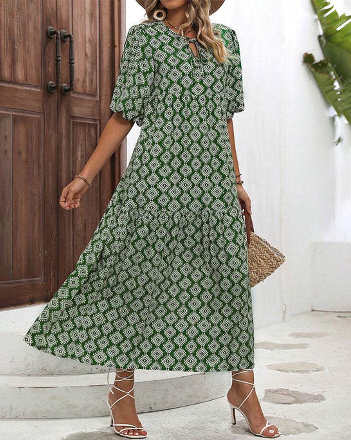 Damen nan luftiges Maxikleid mit geometrischem Ethno-Print, gerafftem Stufenrock und Schlüssel-Ausschnitt Echo Archiv