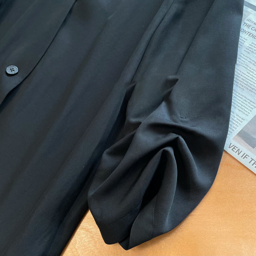 Damen Elegante Bluse mit strahlendem Knopfdetail Echoarchiv