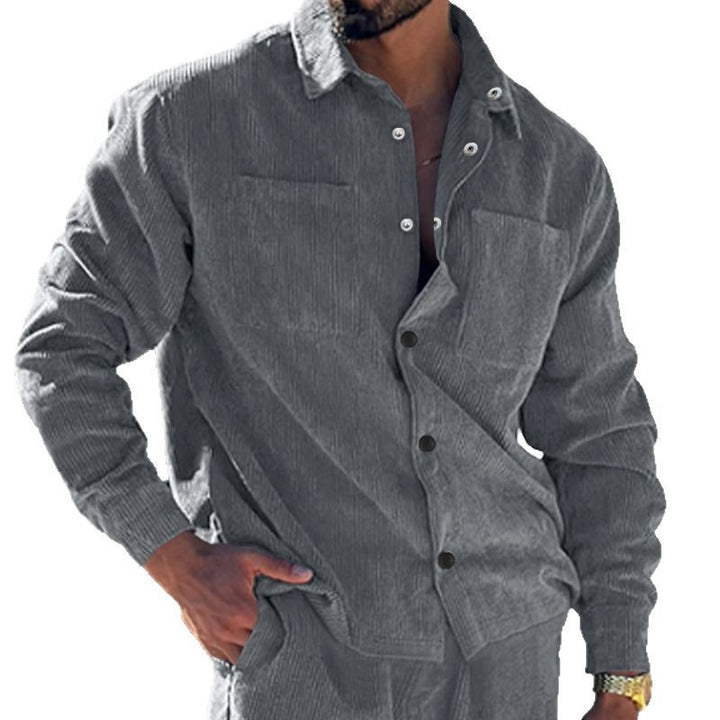 Herren modische Cordjacke mit praktischen Taschen und klassischem Schnitt Echoarchiv