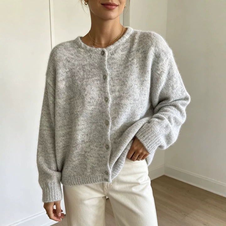Damen Rundhals-Strickjacke mit weichem Flormix, Knopfverschluss und gerippten Bündchen – Célinea