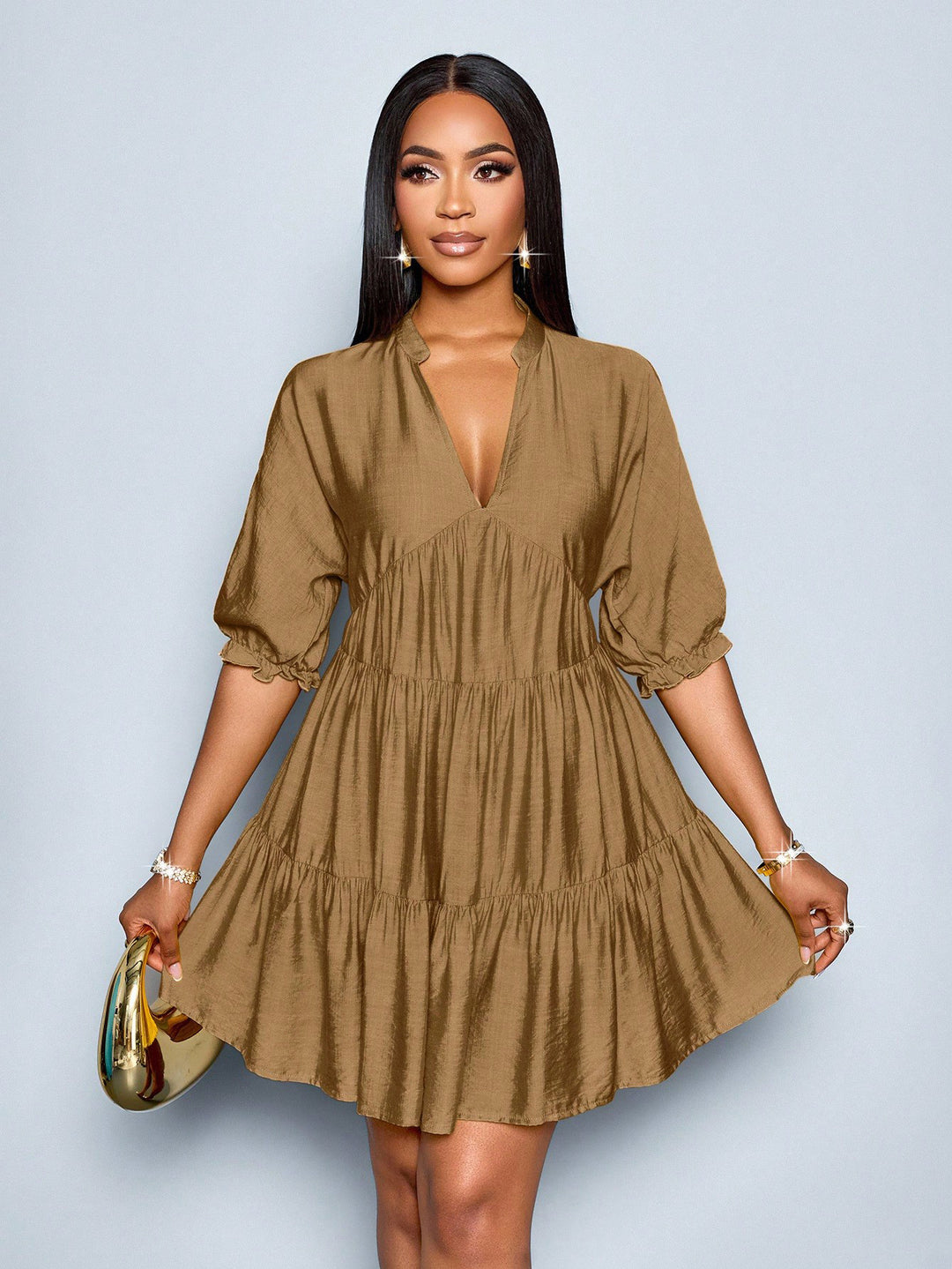 Damen Stufiges Mini‑Kleid mit V‑Ausschnitt und gerafften Dreiviertelärmeln Echo Archiv