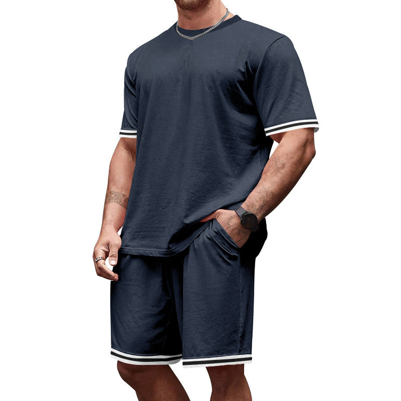Herren nan sportliches Jersey-Set aus Kurzarmshirt und Bermudashorts mit Kontraststreifen elastischem Bund und Eingrifftaschen Echo Archiv