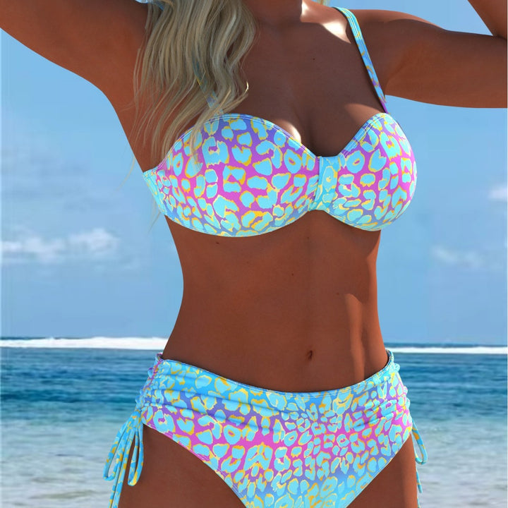 Damen Bikini-Set mit modischem geometrischem Muster und hohen Schnittformen Echo Archiv