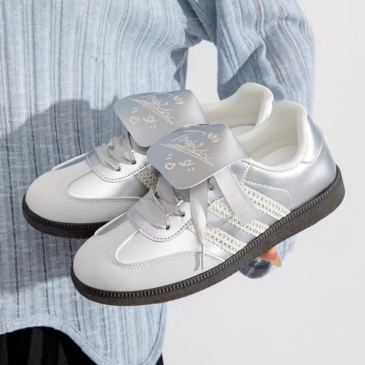 Damen Sneaker mit glänzendem Obermaterial und einzigartigem Design Echo Archiv