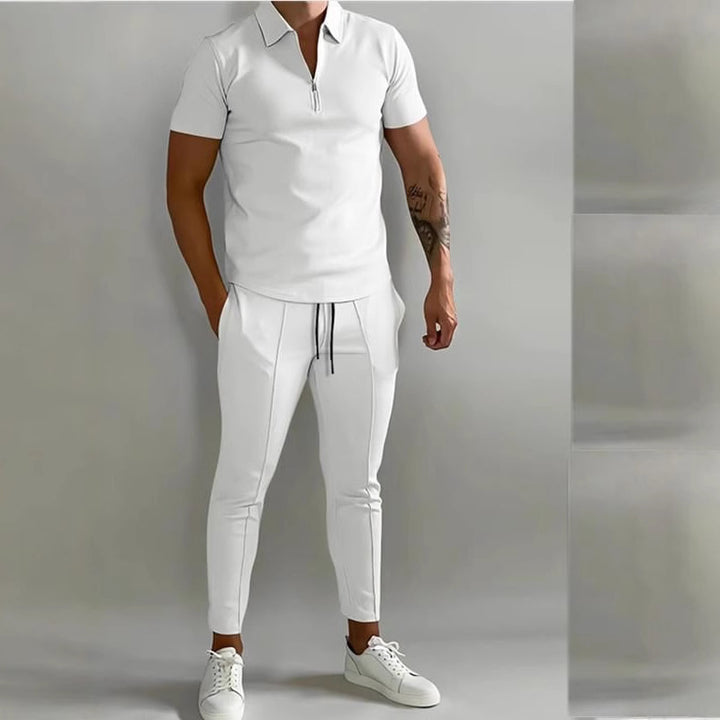 Herren modisches Freizeit-Set mit Polokragen und Reißverschluss Echoarchiv