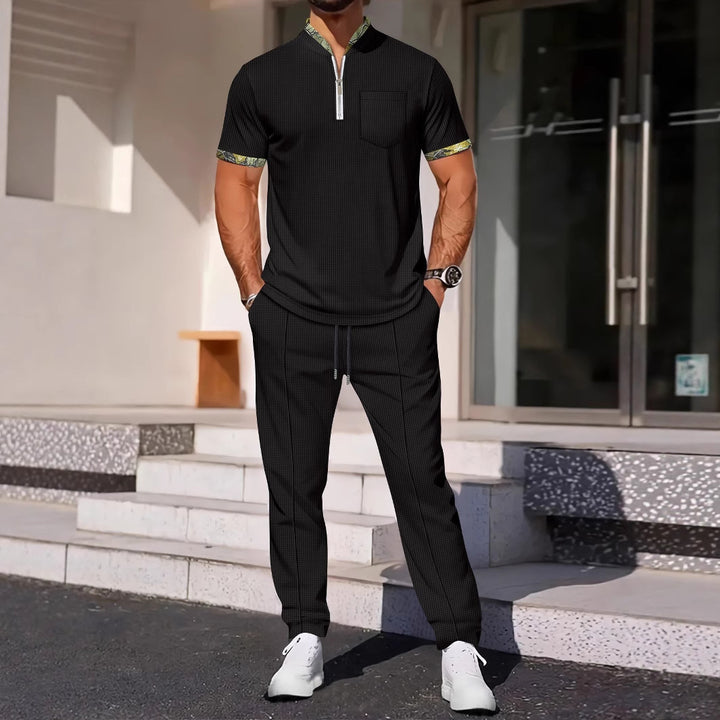 Herren lässiges Outfit mit modernem Stehkragen und elastischer Hose Echoarchiv