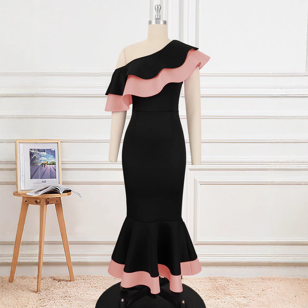 Damen Exquisites schulterfreies Wickelkleid mit voluminösem Rüschensaum Echo Archiv