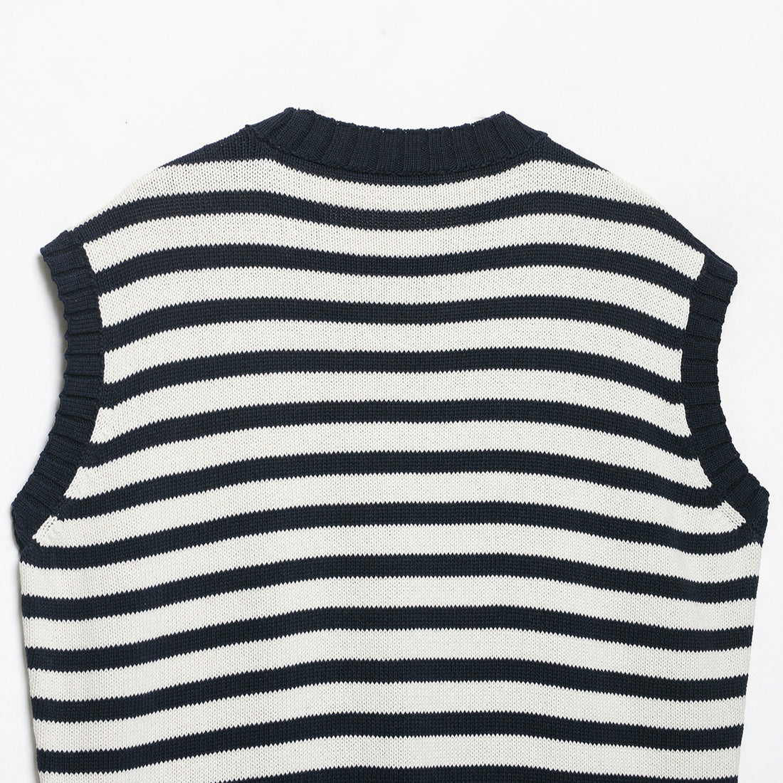 Damen Gestreifte Strickweste mit Rundhalsausschnitt und breitem Rippenbund Echoarchiv