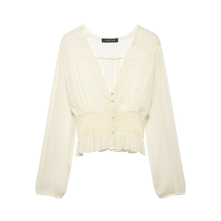 Damen Zarte Langarm‑Bluse aus Crinkle‑Chiffon mit tiefem V‑Ausschnitt, Smok‑Taille und Volantsaum Echo Archiv
