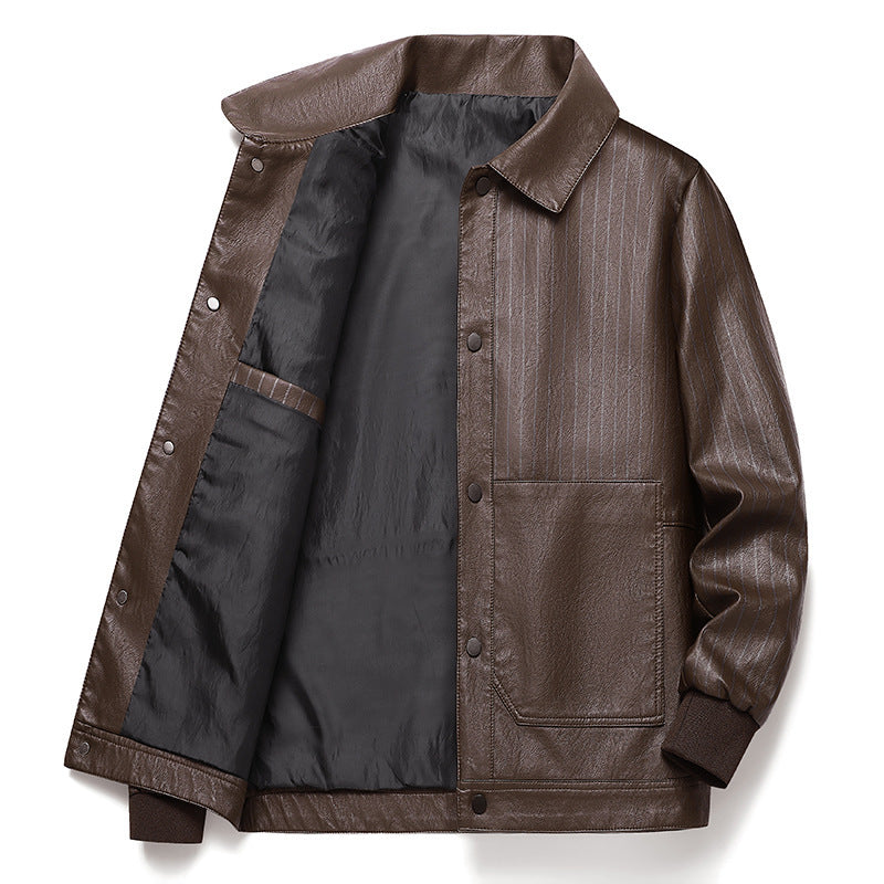 Herren Pinstripe Kunstleder-Truckerjacke mit Druckknopffront und gerippten Bündchen Echoarchiv
