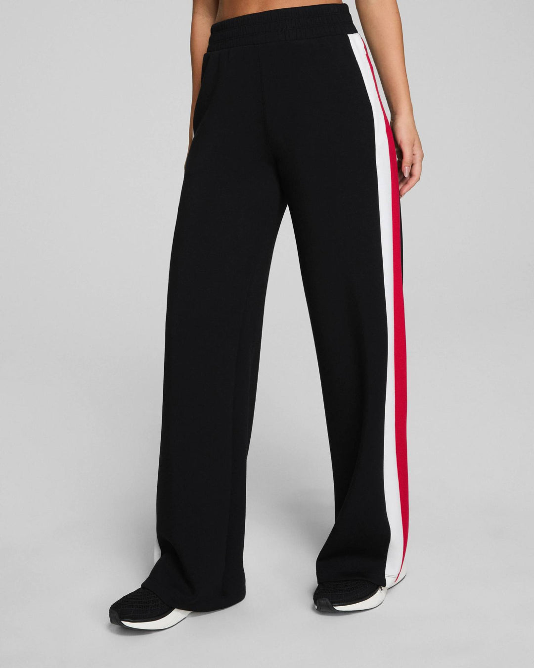Damen Sportliche lange Hose mit seitlichen Kontraststreifen Echo Archiv
