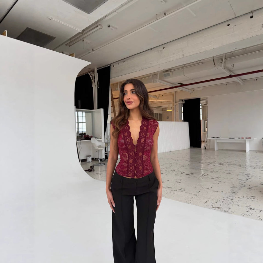Damen Spitzen-Bodys mit elegantem V-Ausschnitt Echo Archiv