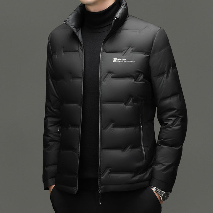 Herren Daunenjacke mit hohem Kragen und leichtem Futter Echoarchiv