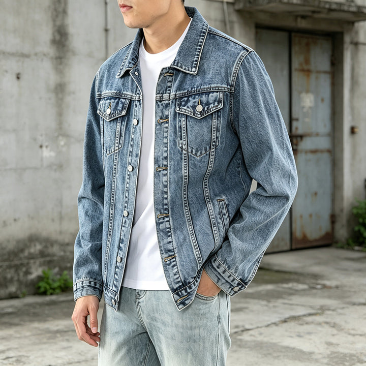 Herren Klassische Denimjacke mit modernen Akzenten Echoarchiv