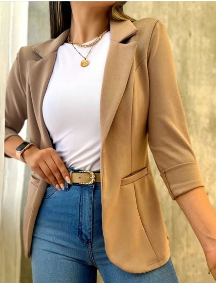 Damen eleganter Blazer mit tailliertem Schnitt und praktischen Taschen – Valéne