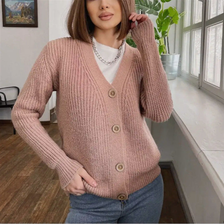 Damen Boxy-Grobstrick-Cardigan mit tiefer V-Leiste, Holzknopfverschluss und geripptem Saum – Veloura