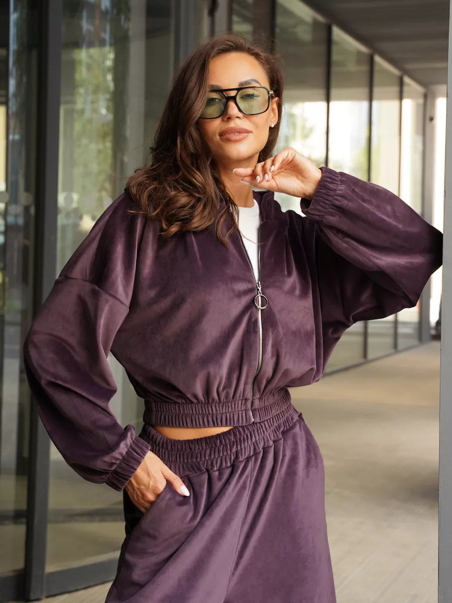 Damen luxuriöser Samt-Trainingsanzug mit geraffter Bomberjacke und High-Waist Jogginghose – Élanora