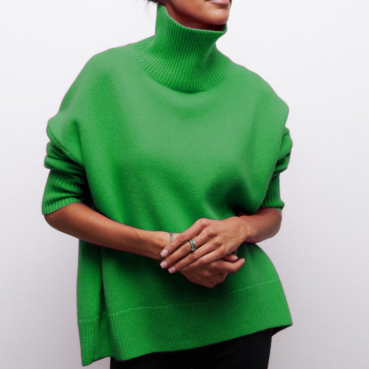 Damen Kuscheliger Oversize Rollkragenpullover mit verdeckten Seitenschlitzen und extra langem Rippbund – Mavelle