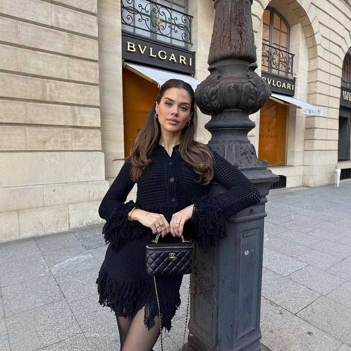 Damen Taillierte Strickjacke mit Fransenbesatz und Hemdkragen Echo Archiv