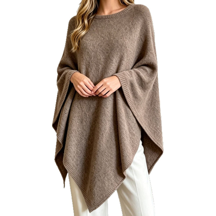 Damen Oversize Strickponcho mit weitem Rundhalsausschnitt – Célinea