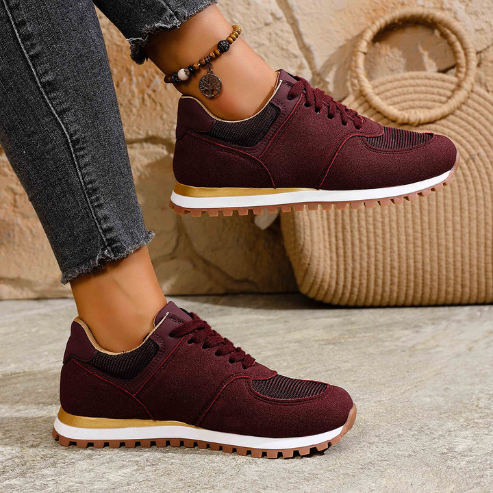 Damen leichte Retro-Lauf- und Freizeitsneaker mit gepolstertem Komfortfußbett und griffiger Profilsohle Echo Archiv