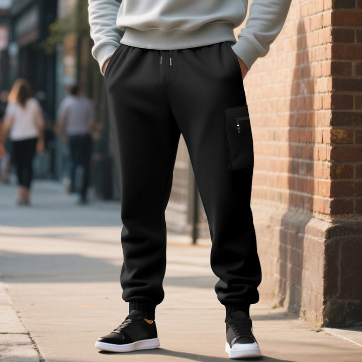 Herren lässige Jogginghose mit Cargo-Reißverschlusstasche, elastischem Bund und gerippten Bündchen – Sorevano
