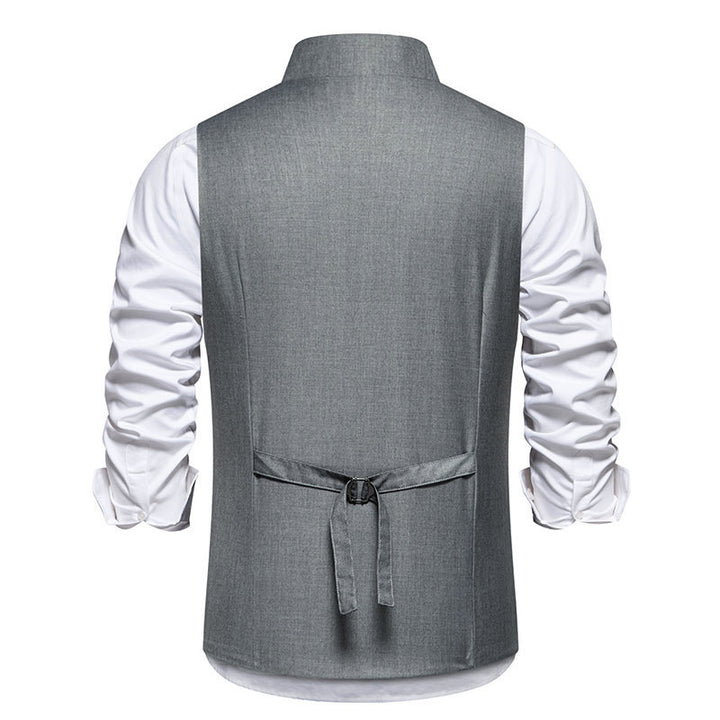 Herren elegante Anzugweste mit asymmetrischem Kragen und modernen Akzenten Echoarchiv