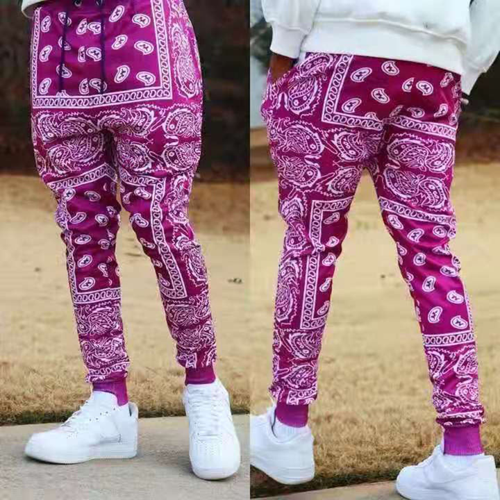 Herren Cargo-Jogginghose im extravaganten Paisley-Muster Echoarchiv
