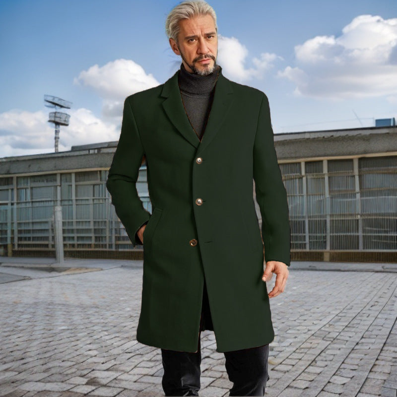 Herren Eleganter Langmantel mit modischen Knöpfen und hochwertigem Stoff Echoarchiv