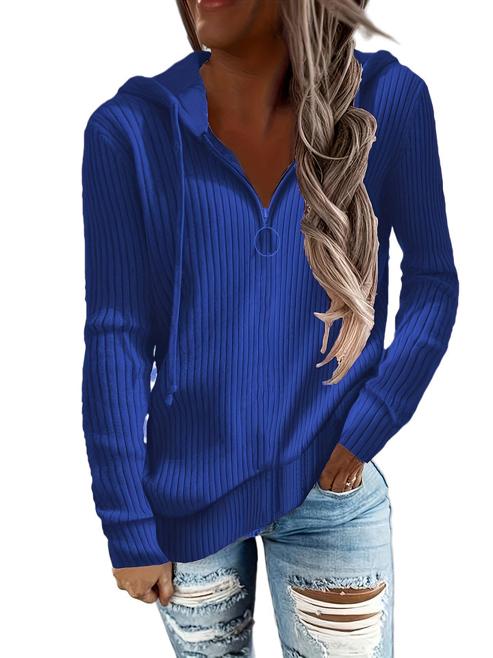 Damen Lässiger Rippstrick-Hoodie mit halbhohem Reißverschluss und Ringzipper – Auréline