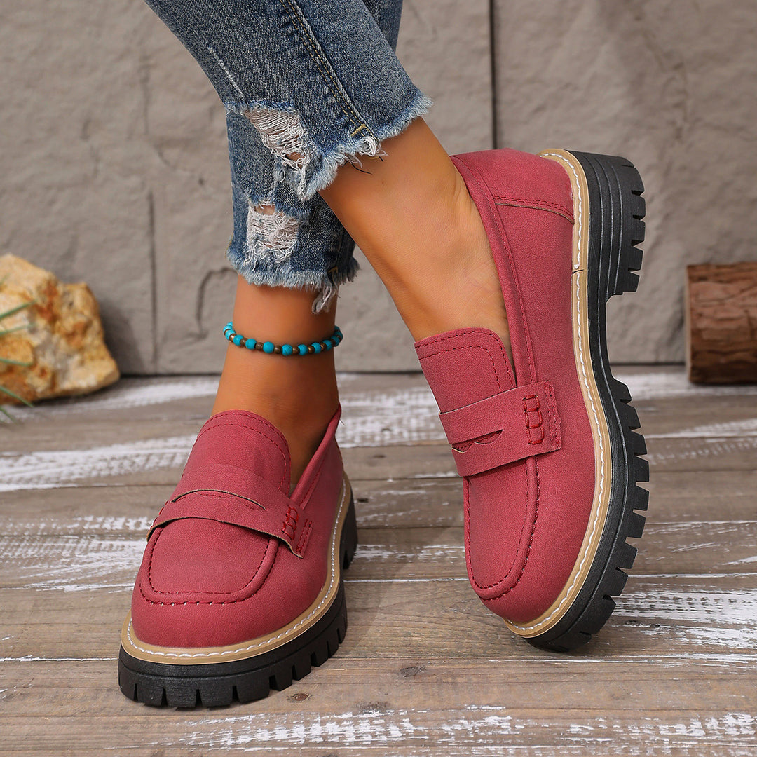 Damen lässiger Chunky-Loafer mit grober Profilsohle gepolstertem Komfortfußbett und dekorativem Steg Echo Archiv