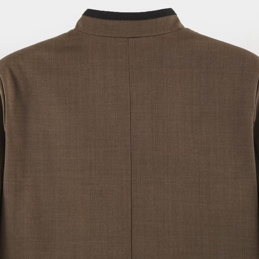 Damen Kurzjacke im Mandarinstil mit dekorativen Zierknoten und Kontrastbesatz Echoarchiv