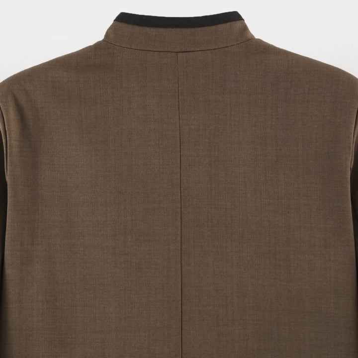 Damen Kurzjacke im Mandarinstil mit dekorativen Zierknoten und Kontrastbesatz Echoarchiv