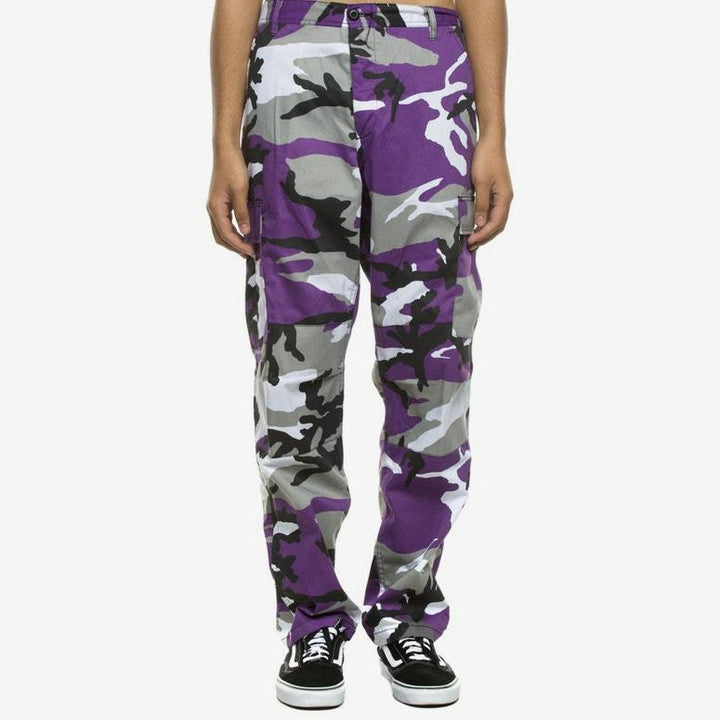 Herren Cargo-Hose im modernen Camouflage-Design mit zahlreichen Taschen Echoarchiv