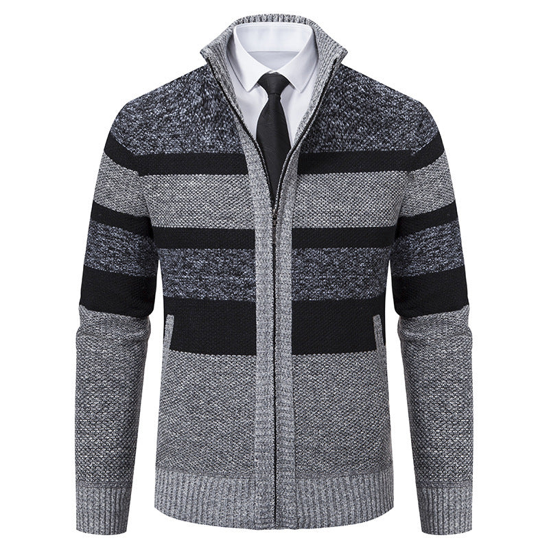 Herren modischer Strickjacke mit hohem Kragen und gestreiftem Design Echoarchiv
